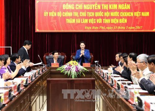 ប្រធានរដ្ឋសភា លោកស្រី Nguyen Thi Kim Ngan អញ្ជើញជួបធ្វើការជាមួយថ្នាក់ដឹកនាំខេត្ត Dien Bien
